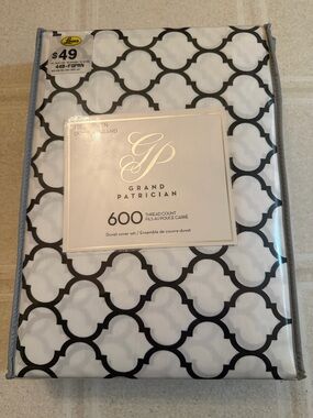 Leon’s - Grand Patrician 600 TC Black & White Geometric Duvet Cover Set - queen